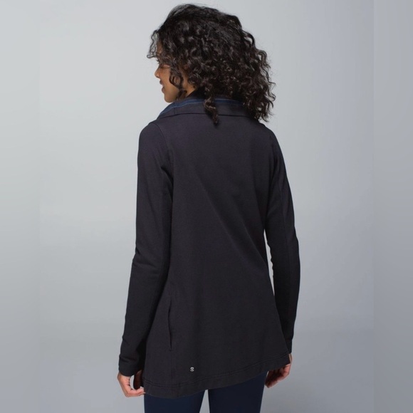 2014 Lululemon Savasana Wrap Jacket Coat Black Size 8 Rare Edition - Picture 2 of 11